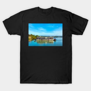 PS Murray Princess docking at Murray Bridge T-Shirt